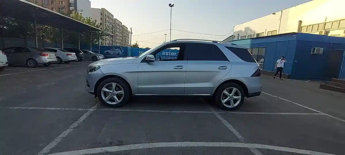 Mercedes-Benz GLE 2018 года за 19 000 000 тг. в Алматы