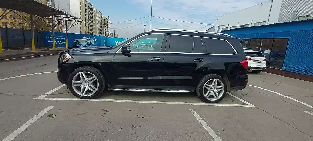 Mercedes-Benz GL-Класс 2014 года за 18 000 000 тг. в Алматы