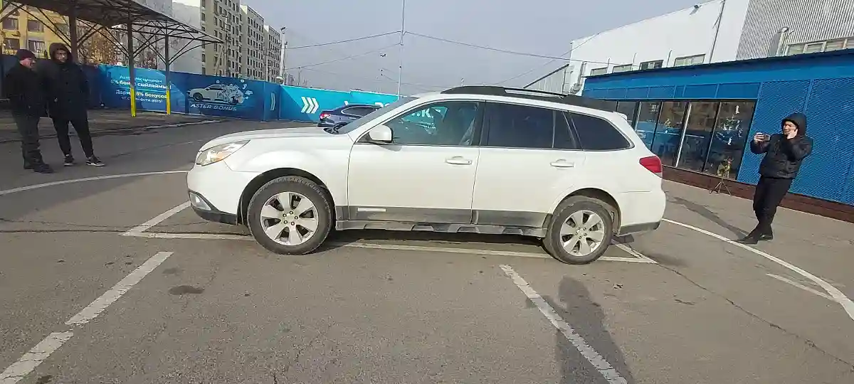Subaru Outback 2012 года за 7 000 000 тг. в Алматы