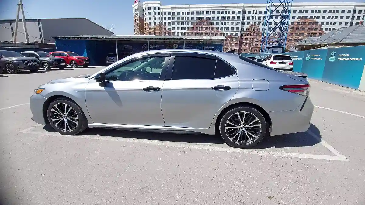 Toyota Camry 2019 года за 12 000 000 тг. в Шымкент
