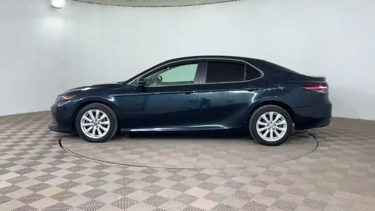 Toyota Camry 2018 года за 12 390 000 тг. в Шымкент