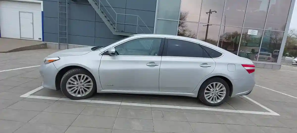 Toyota Avalon 2014 года за 9 000 000 тг. в Уральск