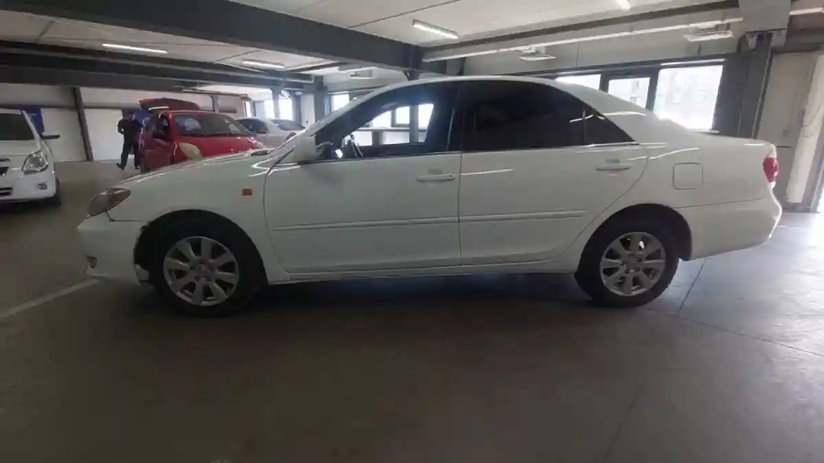 Toyota Camry 2004 года за 3 300 000 тг. в Астана