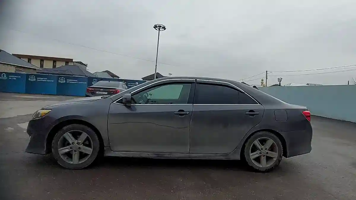 Toyota Camry 2014 года за 9 000 000 тг. в Шымкент