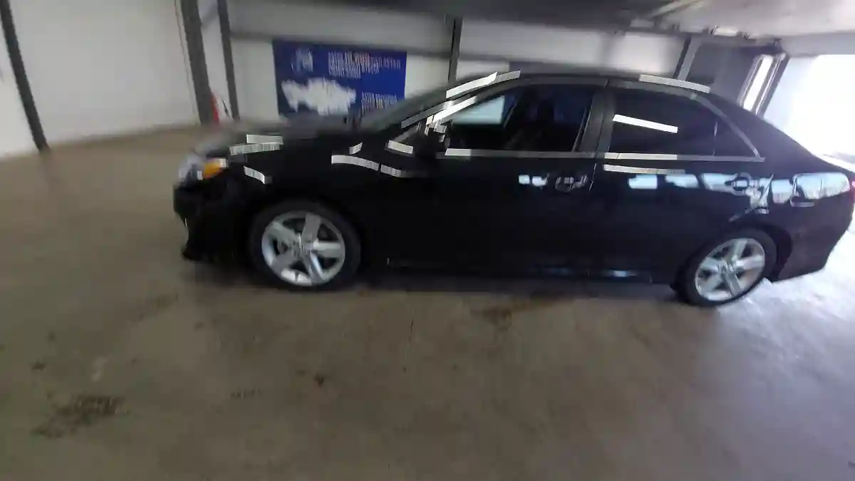 Toyota Camry 2014 года за 8 500 000 тг. в Астана