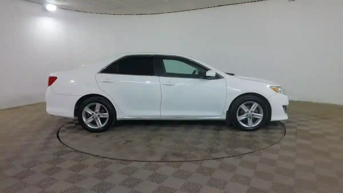 Toyota Camry 2013 года за 9 590 000 тг. в Шымкент