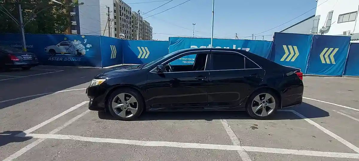 Toyota Camry 2014 года за 8 000 000 тг. в Алматы