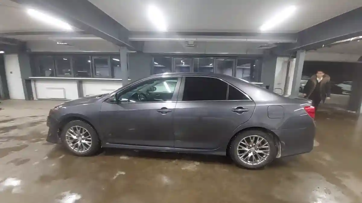 Toyota Camry 2014 года за 8 500 000 тг. в Астана