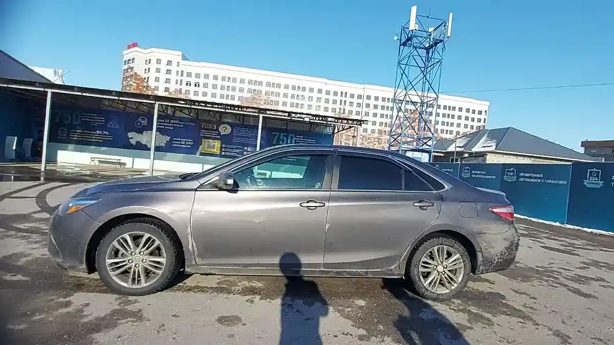 Toyota Camry 2015 года за 7 500 000 тг. в Шымкент