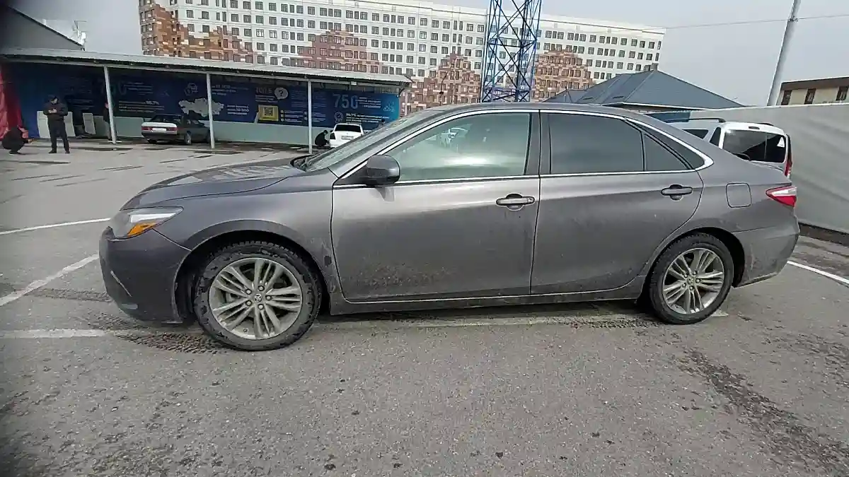 Toyota Camry 2016 года за 8 500 000 тг. в Шымкент