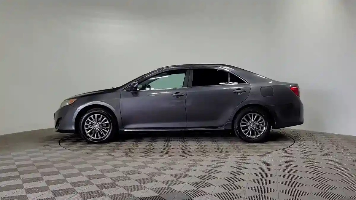 Toyota Camry 2013 года за 7 590 000 тг. в Алматы