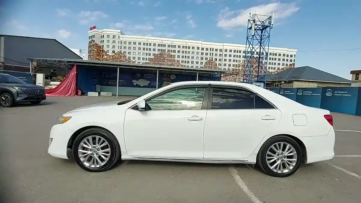 Toyota Camry 2014 года за 6 500 000 тг. в Шымкент