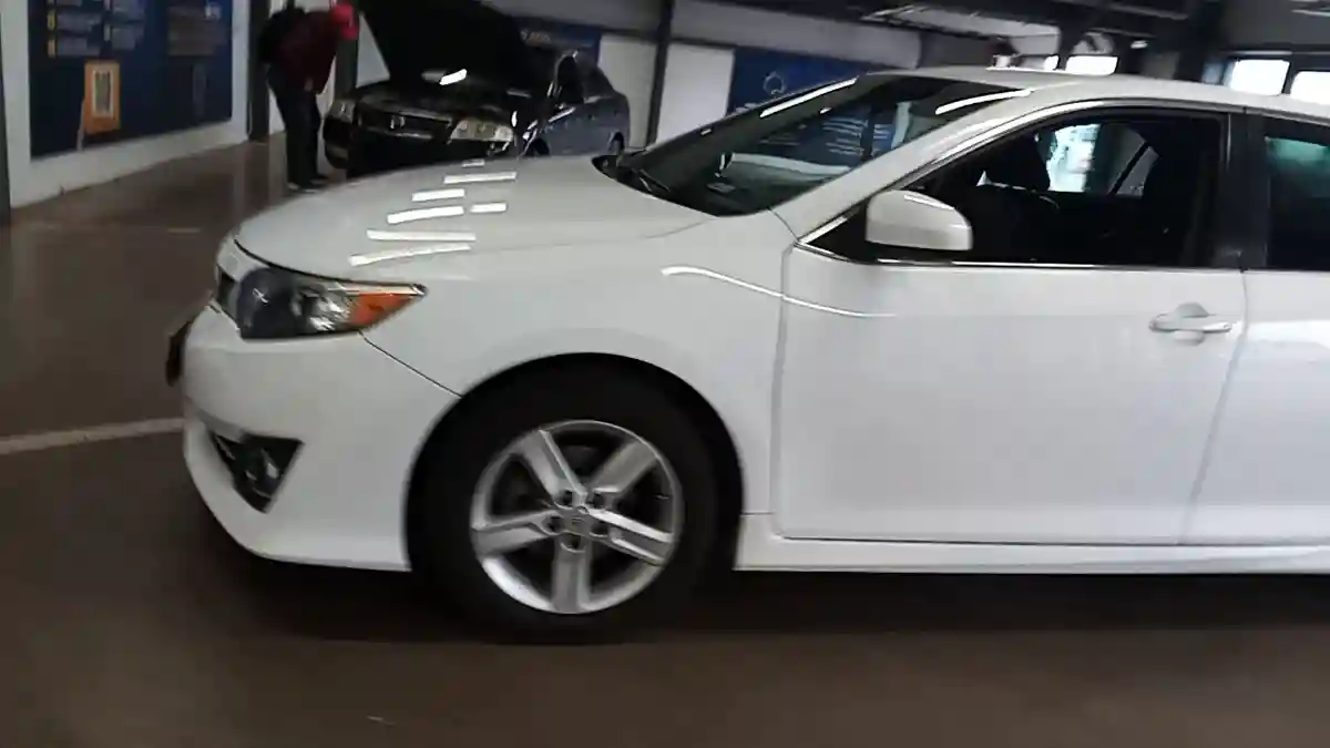 Toyota Camry 2013 года за 8 500 000 тг. в Астана