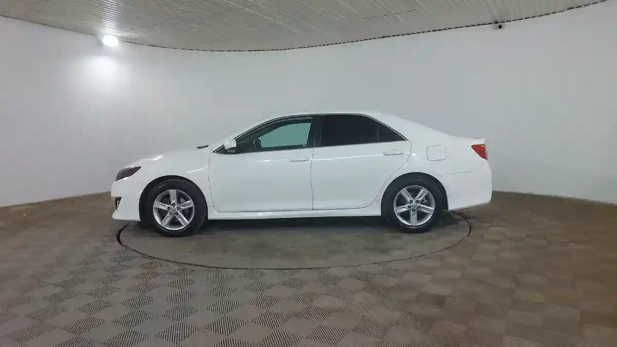 Toyota Camry 2013 года за 9 150 000 тг. в Шымкент