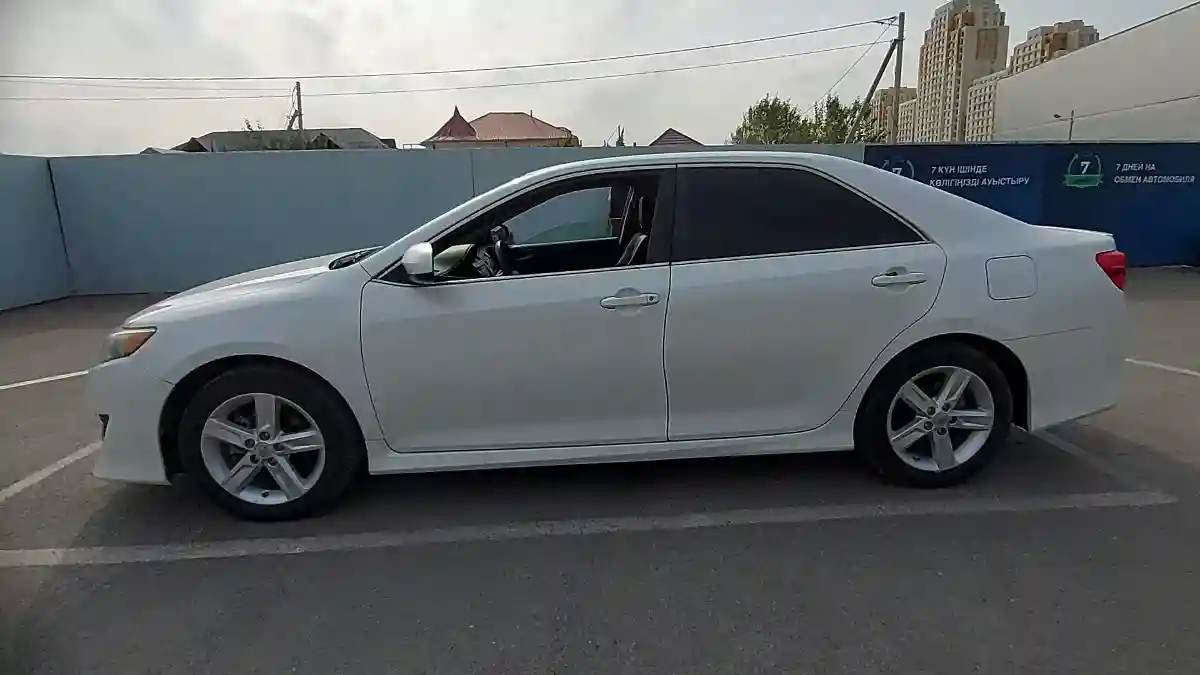 Toyota Camry 2014 года за 8 700 000 тг. в Шымкент