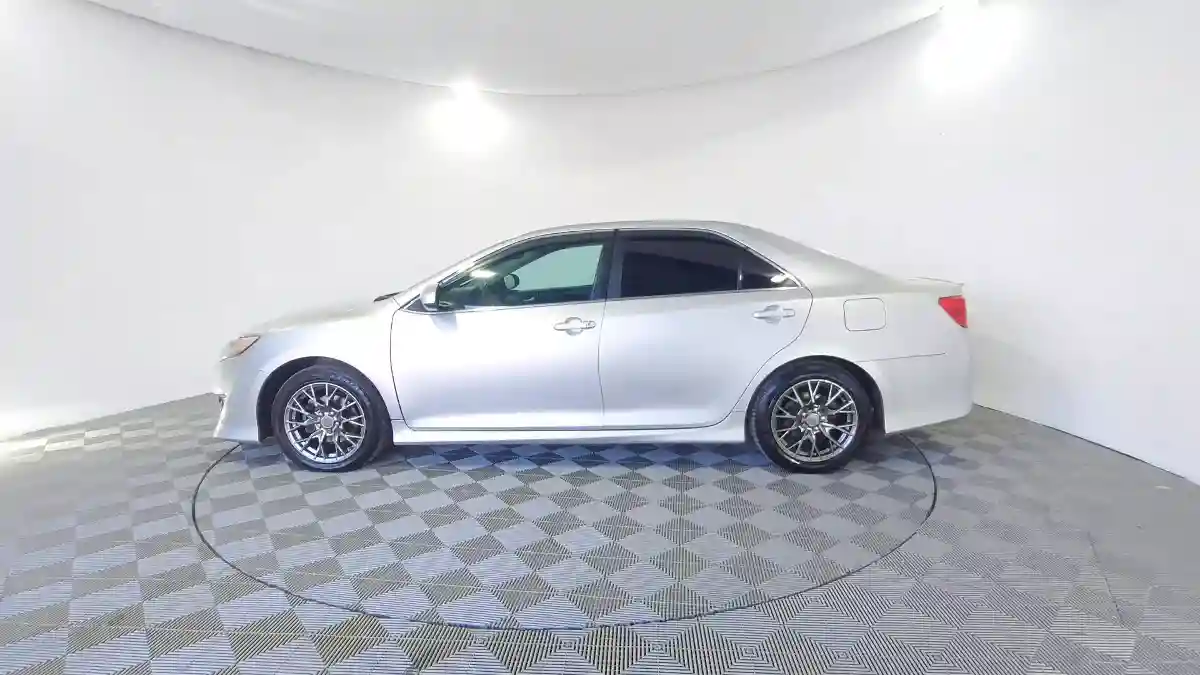 Toyota Camry 2012 года за 7 190 000 тг. в Павлодар