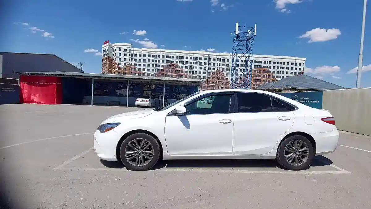 Toyota Camry 2016 года за 9 000 000 тг. в Шымкент