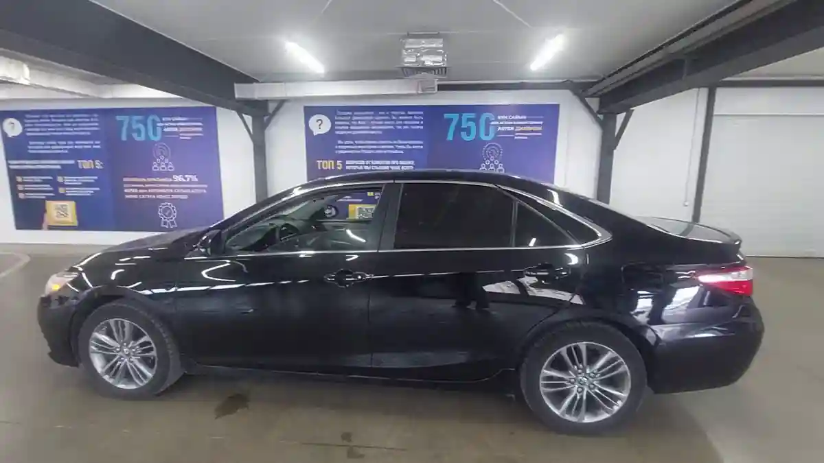 Toyota Camry 2016 года за 10 300 000 тг. в Астана