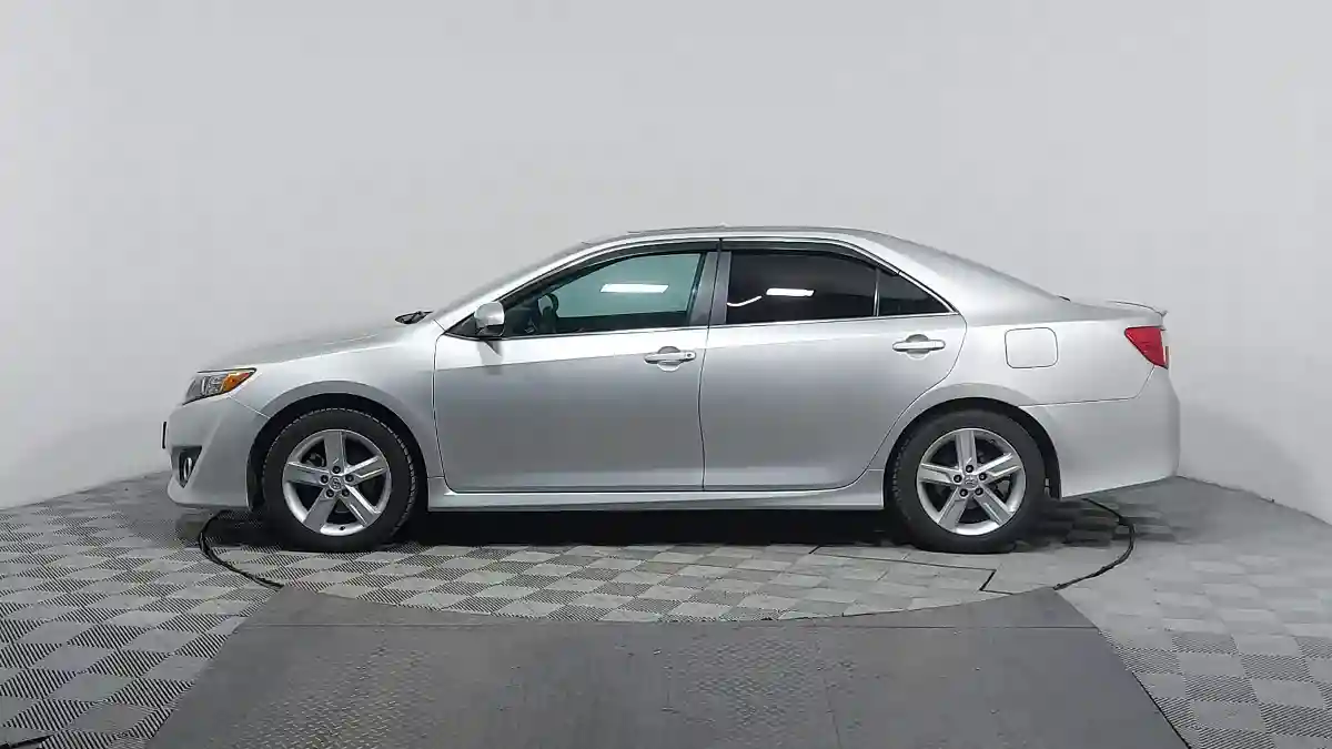 Toyota Camry 2013 года за 8 550 000 тг. в Астана