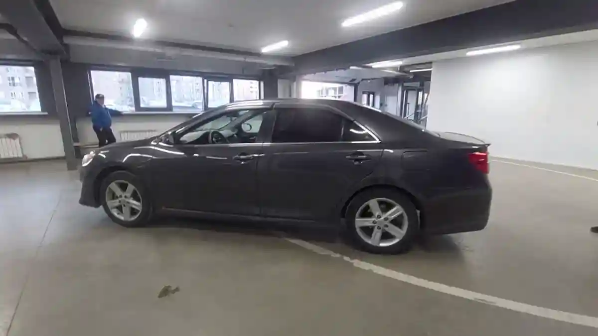 Toyota Camry 2014 года за 8 500 000 тг. в Астана