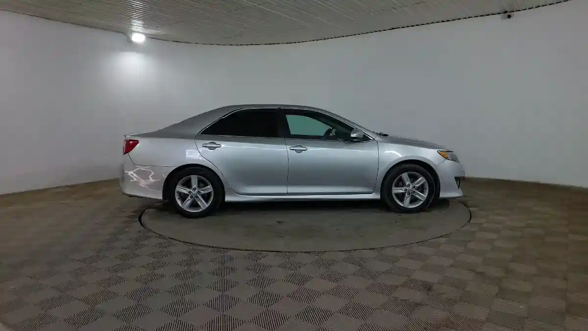 Toyota Camry 2014 года за 9 390 000 тг. в Шымкент