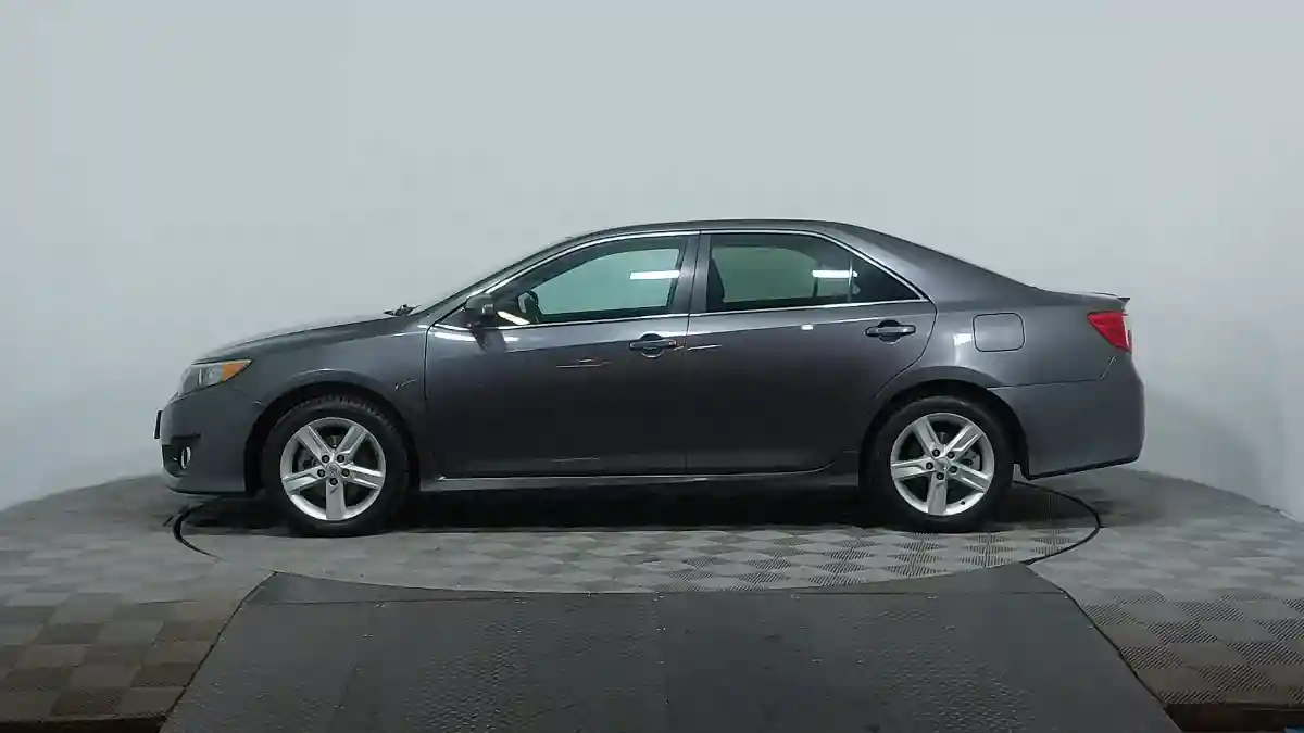 Toyota Camry 2014 года за 8 650 000 тг. в Астана