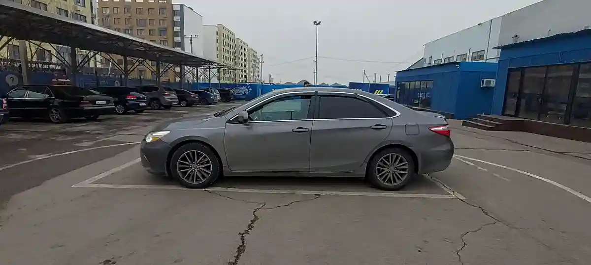 Toyota Camry 2015 года за 8 000 000 тг. в Алматы