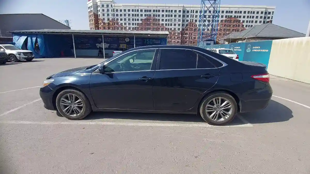 Toyota Camry 2015 года за 10 000 000 тг. в Шымкент