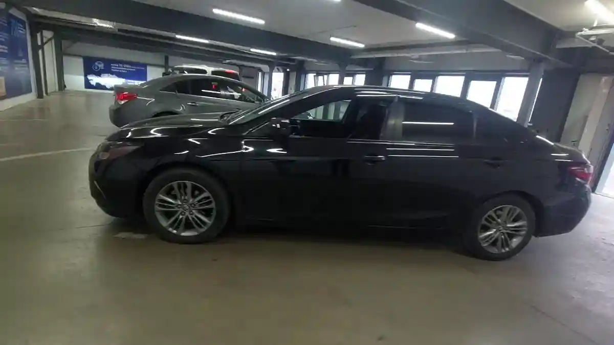 Toyota Camry 2016 года за 9 000 000 тг. в Астана