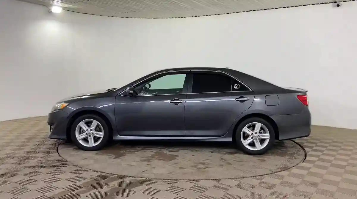 Toyota Camry 2012 года за 9 550 000 тг. в Шымкент