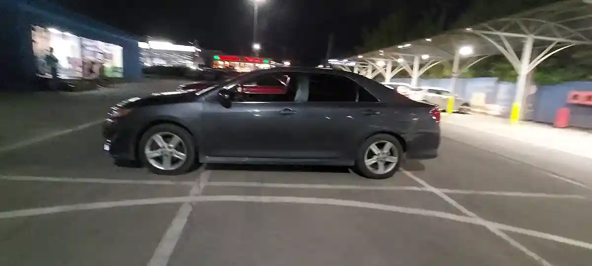 Toyota Camry 2014 года за 8 000 000 тг. в Алматы