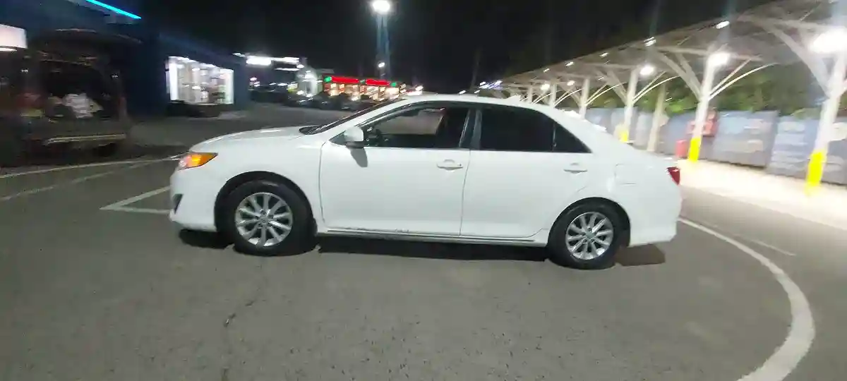 Toyota Camry 2012 года за 7 000 000 тг. в Алматы