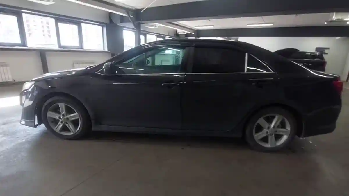 Toyota Camry 2013 года за 7 500 000 тг. в Астана