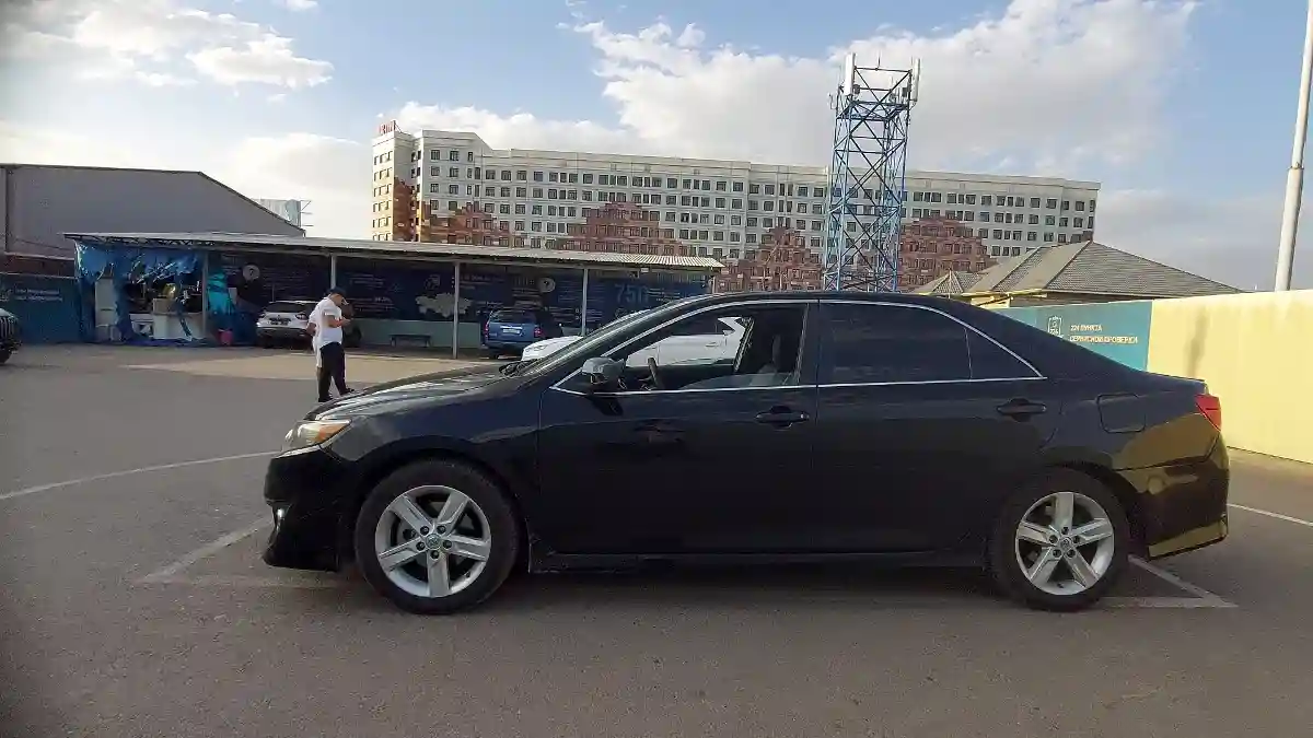 Toyota Camry 2013 года за 8 500 000 тг. в Шымкент