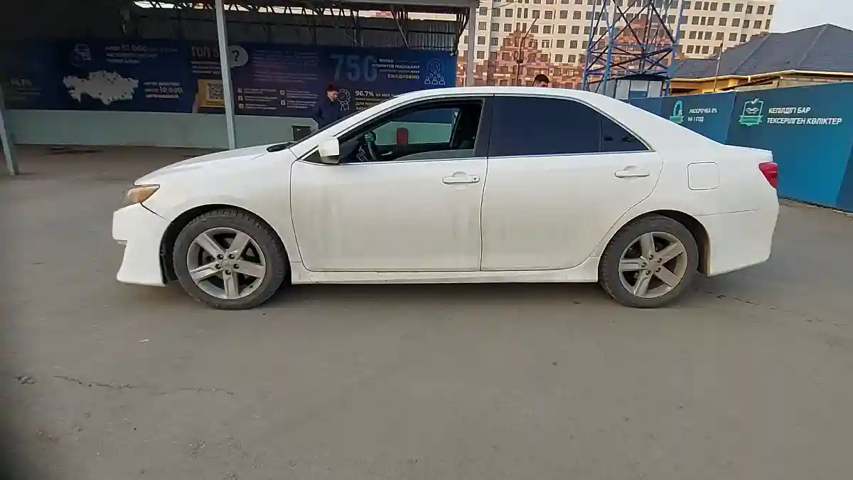 Toyota Camry 2013 года за 8 500 000 тг. в Шымкент