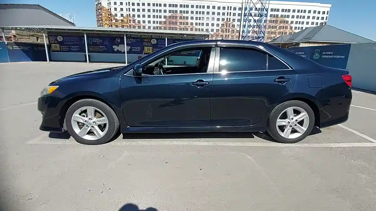 Toyota Camry 2014 года за 8 700 000 тг. в Шымкент