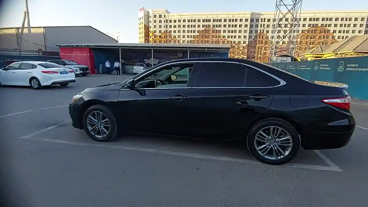 Toyota Camry 2015 года за 9 000 000 тг. в Шымкент