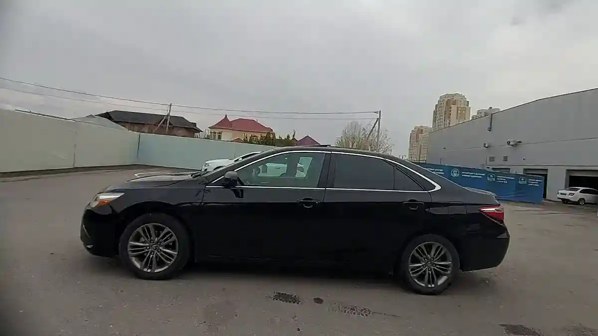 Toyota Camry 2016 года за 7 200 000 тг. в Шымкент