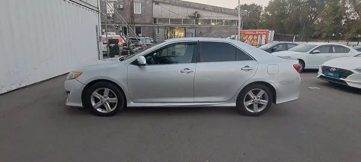Toyota Camry 2011 года за 7 290 000 тг. в Алматы