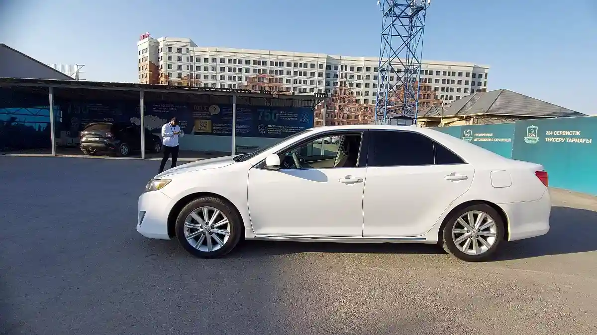 Toyota Camry 2011 года за 10 300 000 тг. в Шымкент