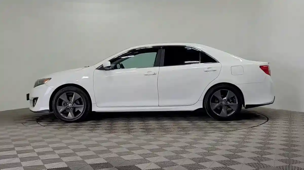 Toyota Camry 2012 года за 9 400 000 тг. в Алматы