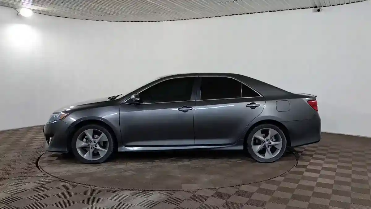 Toyota Camry 2013 года за 9 550 000 тг. в Шымкент