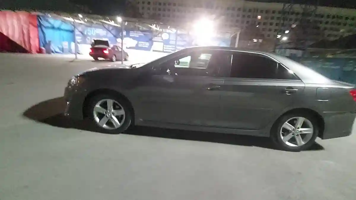 Toyota Camry 2013 года за 9 500 000 тг. в Шымкент