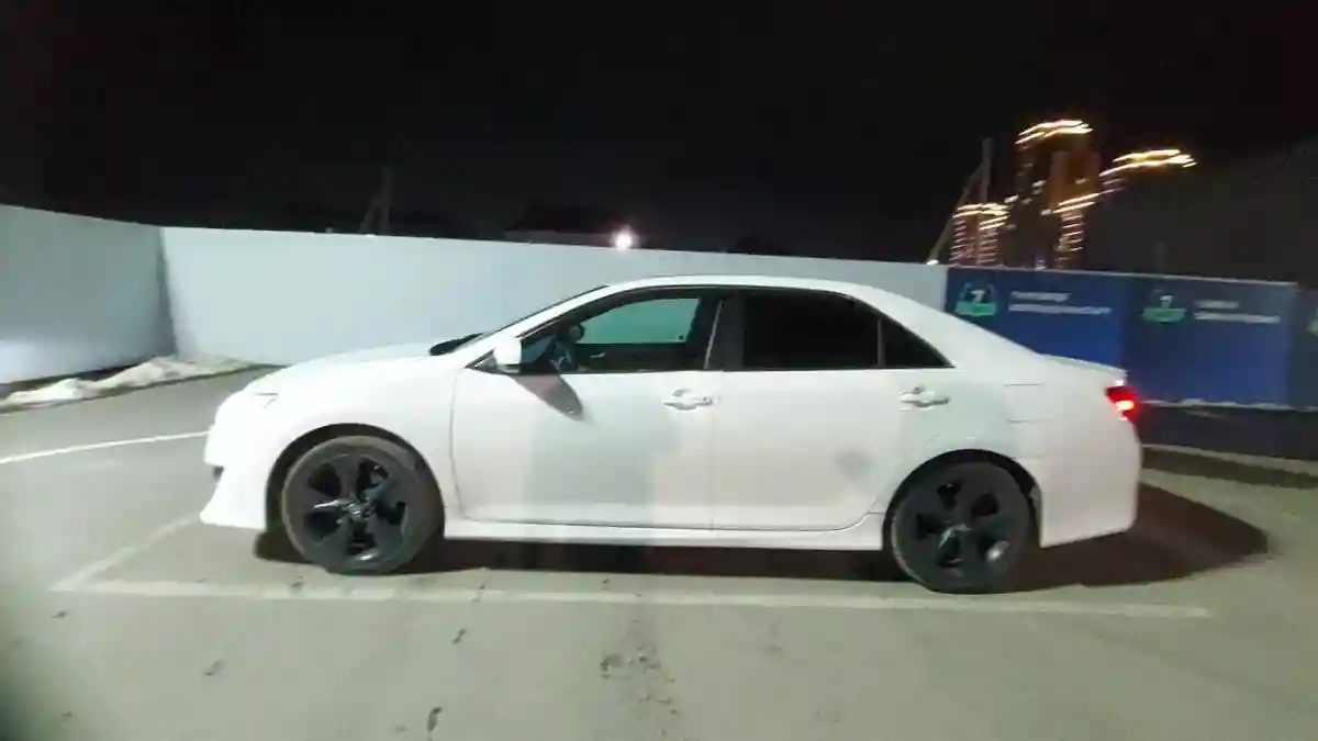 Toyota Camry 2013 года за 9 000 000 тг. в Шымкент