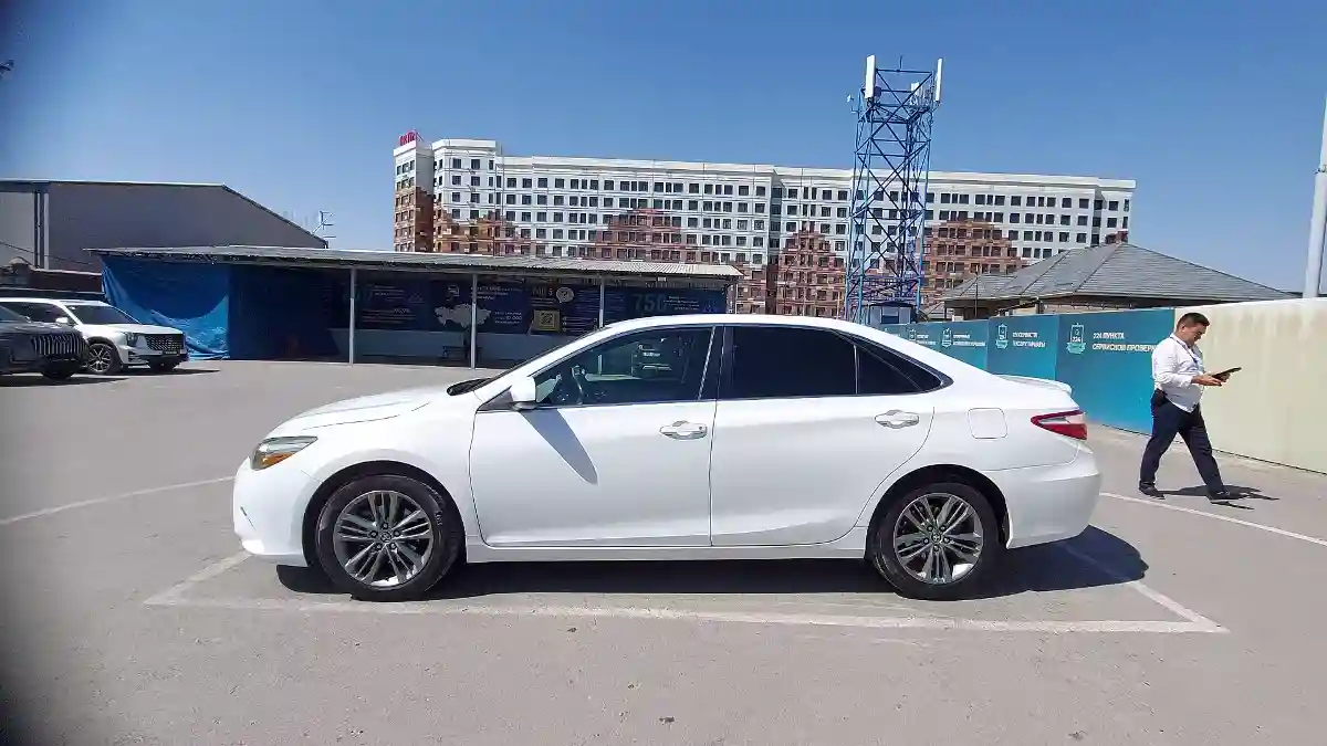 Toyota Camry 2015 года за 9 000 000 тг. в Шымкент