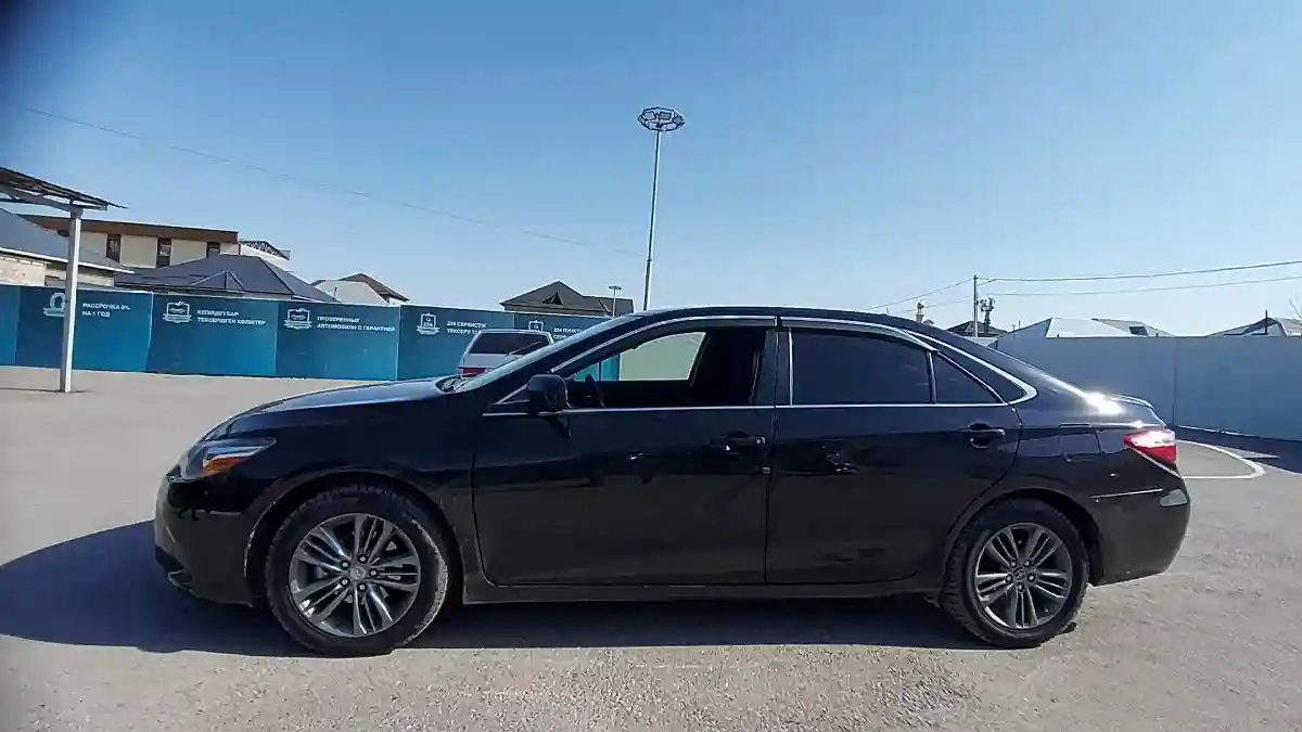Toyota Camry 2015 года за 8 000 000 тг. в Шымкент