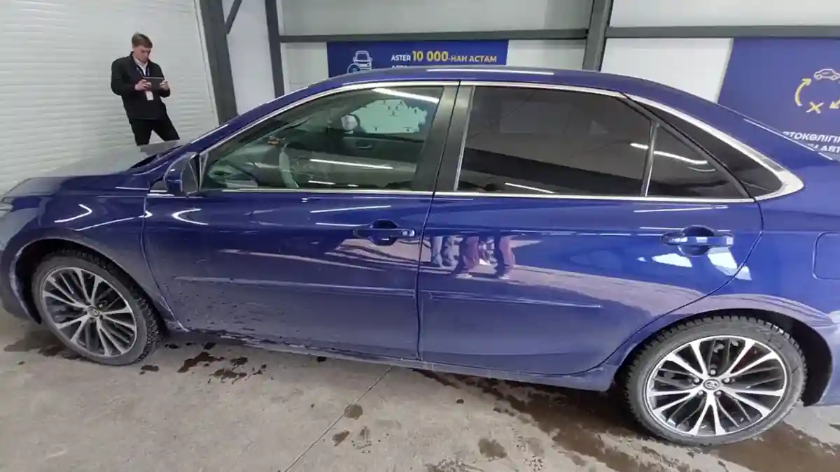 Toyota Camry 2014 года за 10 500 000 тг. в Астана