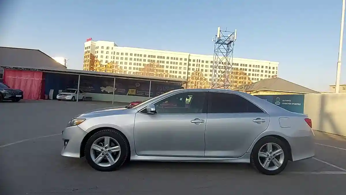 Toyota Camry 2011 года за 7 500 000 тг. в Шымкент