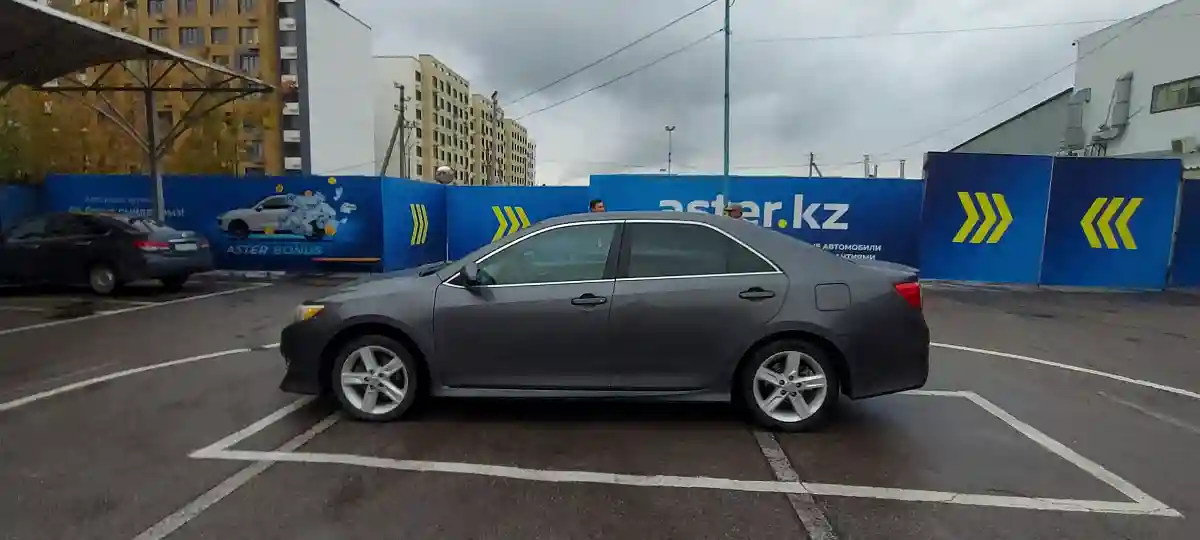 Toyota Camry 2012 года за 7 500 000 тг. в Алматы