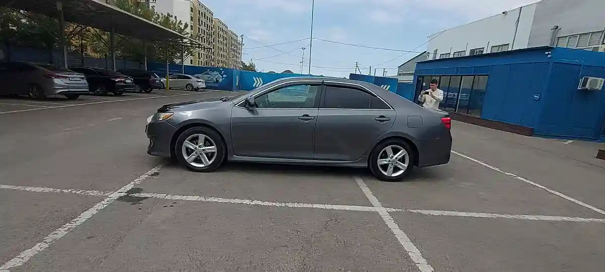 Toyota Camry 2013 года за 8 500 000 тг. в Алматы